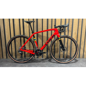 Vélo Trek Checkpoint SL5 Shimano GRX Tg. 56 2023 - Usato - Rosso